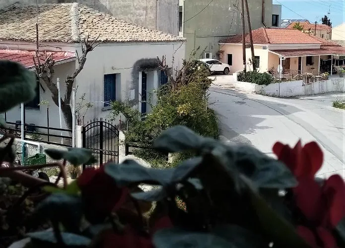 Case de vacanță Afrodite 1 *